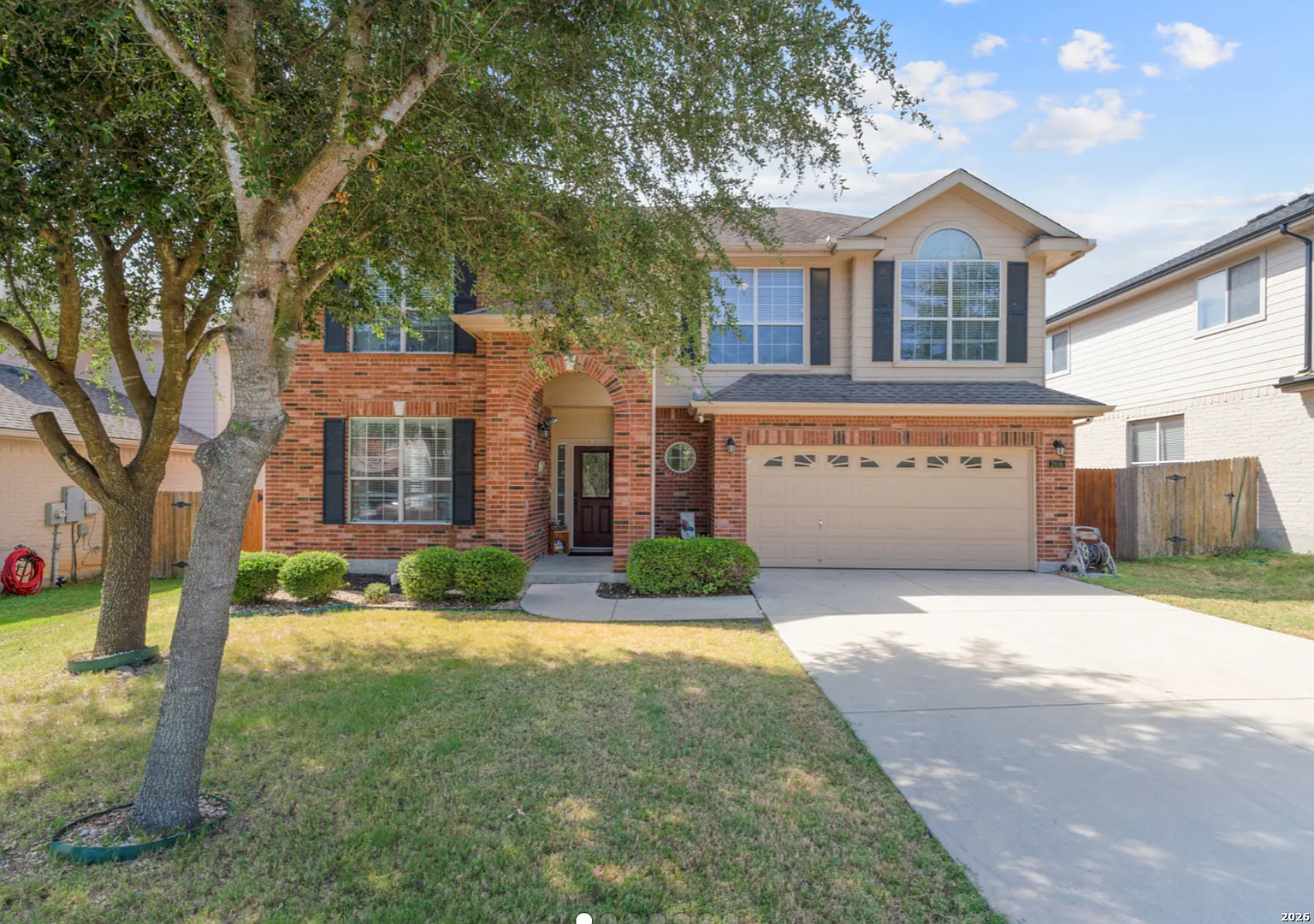 4 bed, 3.5 bath, 2549 sqft, $2,200 — Photo 1