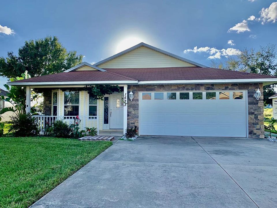 1st image of 1523 Lake Villa Dr