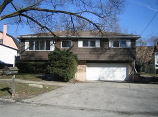 9135 Crescent Dr, Franklin Park, IL 60131