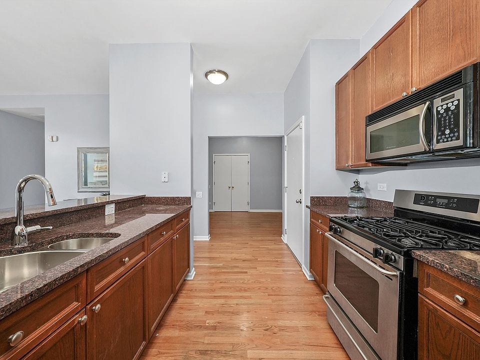 2089 W Wabansia Ave APT 207, Chicago, IL 60647 | Zillow