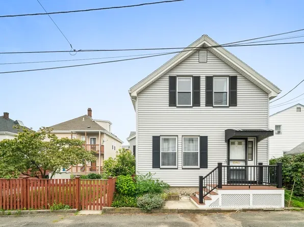 14 Hills Ct, Malden, MA 02148