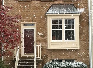 1214 Bond St, Herndon, VA
