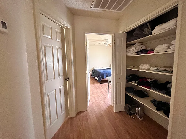 330 N 4th St #2 — Photo 9