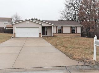 41 Hamlet Dr, Troy, MO 63379