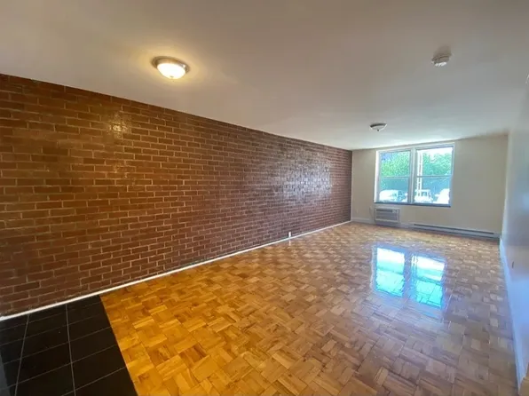 31-28 29th Street image 1 of 8