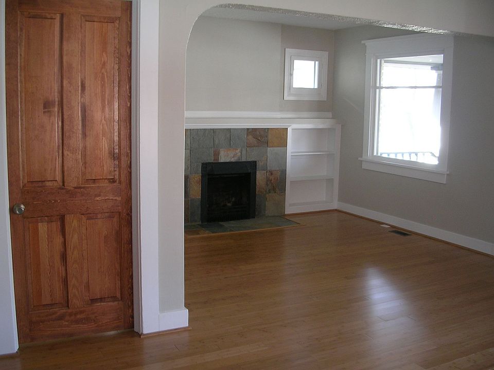 2nd image of 336 E Hampton Ave
