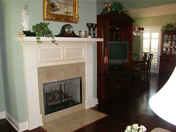 Gas Log Fireplace