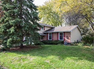 S340 Jefferson St, Winfield, IL 60190