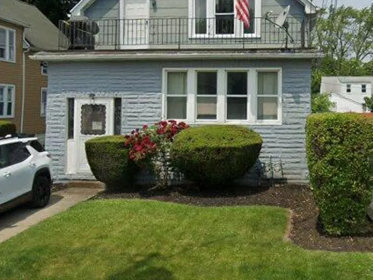 Athol St — Photo 6