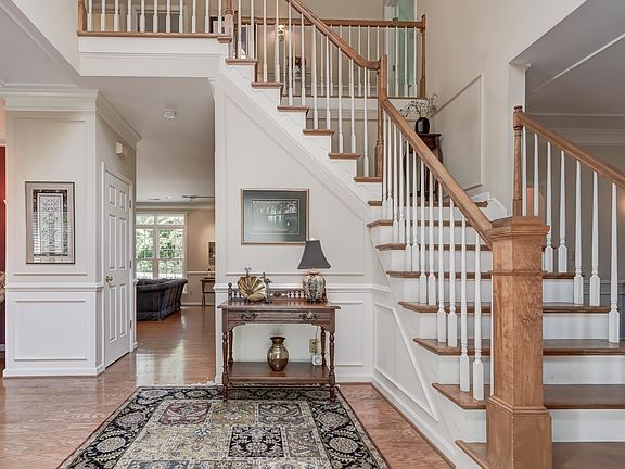 5th image of 1376 Dunlora Dr