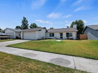 1121 Mountain View Ln, Colton, CA 92324