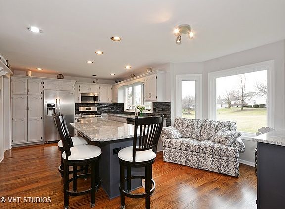 4th image of 9 Saddlewood Ct