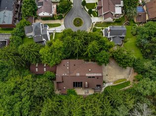 15 Woodlawn Ct, Wheeling, WV 26003
