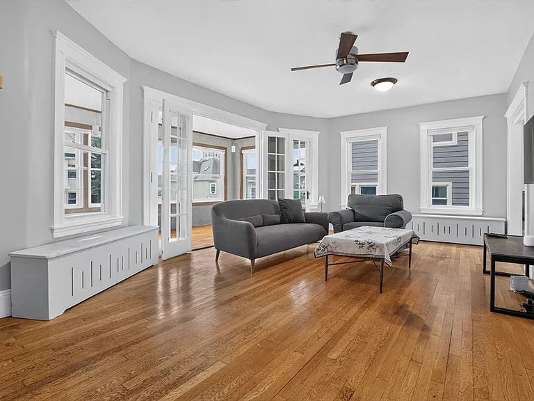 453 Broadway #1 — Photo 2
