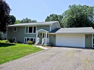 101 Edgewood Dr SE, Saint Michael, MN 55376