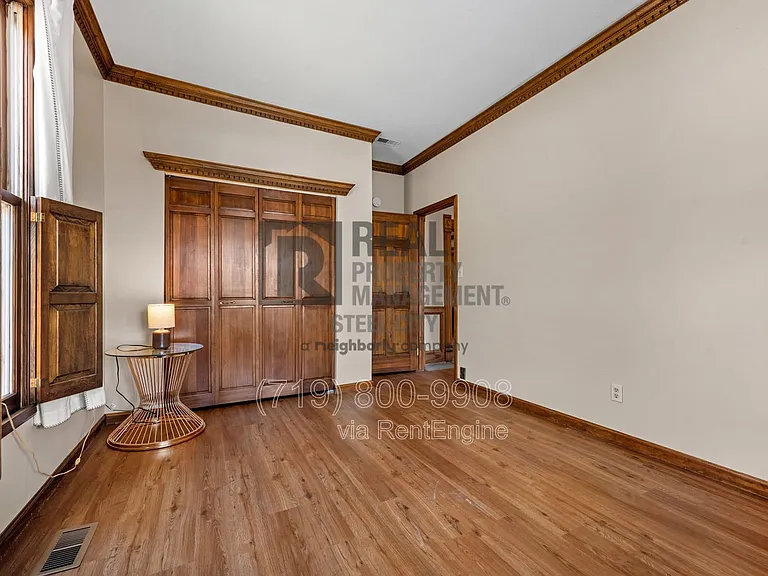 512 W 10th St #W — Photo 18