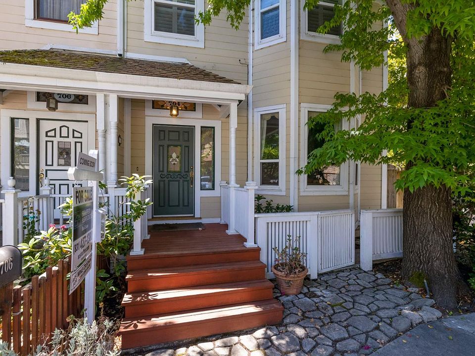 704 Chestnut St Santa Cruz CA 95060 Zillow