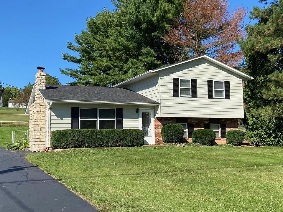1st image of 10 Terry Dr