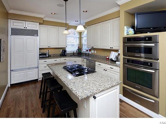5th image of 66 Yorkshire Lane Ct
