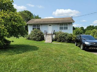 7353 Oak Chase Rd, Knoxville, TN 37918