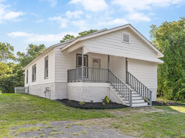 89 Parkett St, Rossville, GA 30741