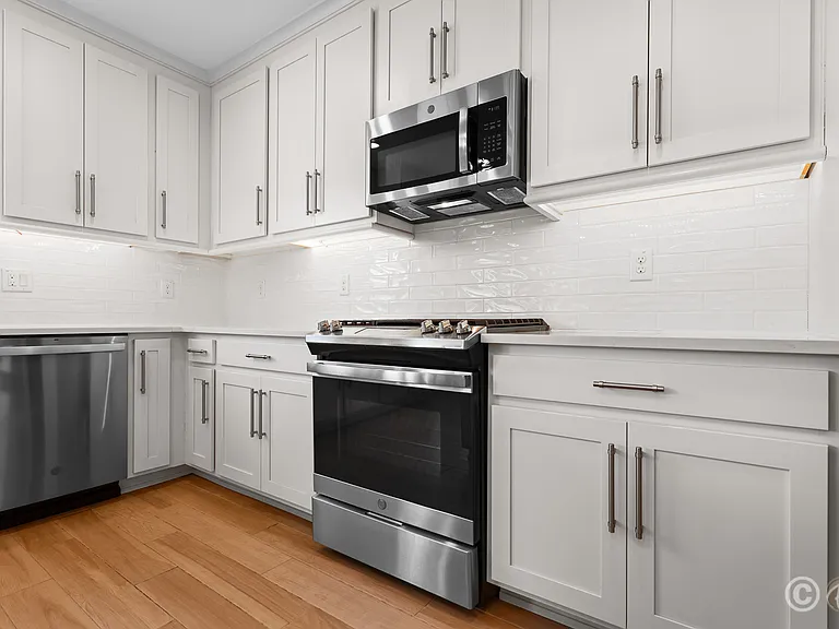 5351 Bridge St #16 — Photo 14