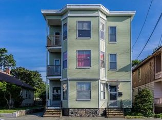 33 Oakland St, Salem, MA 01970