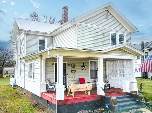 613 W Sycamore St, Chase City, VA 23924