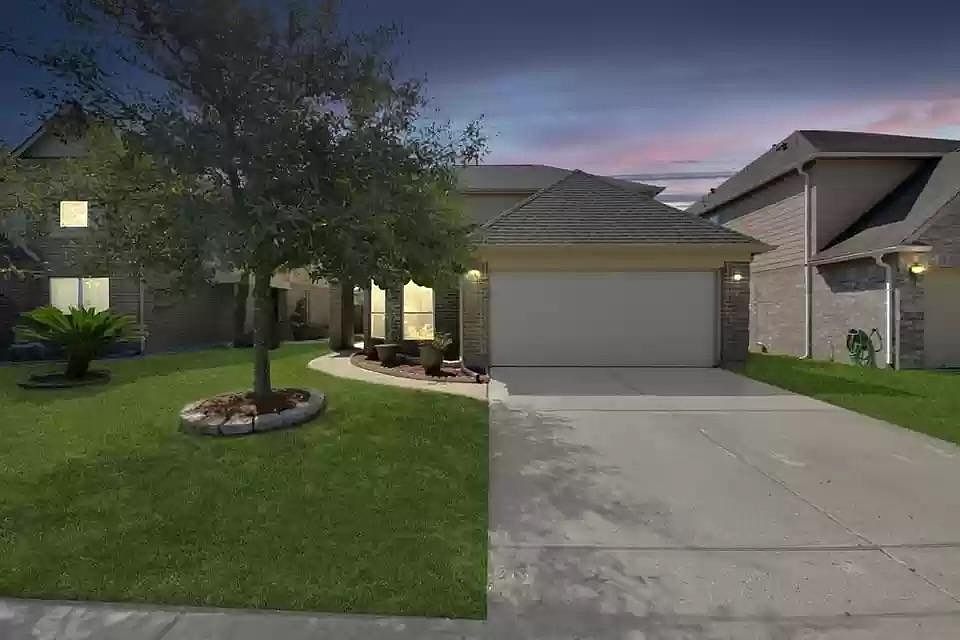 1st image of 11111 Dappled Grove Trl