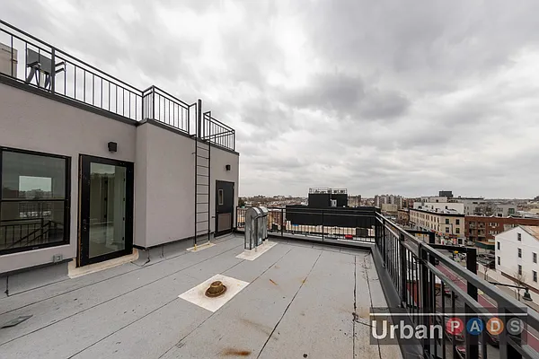 Rented by Urban Pads | media 32