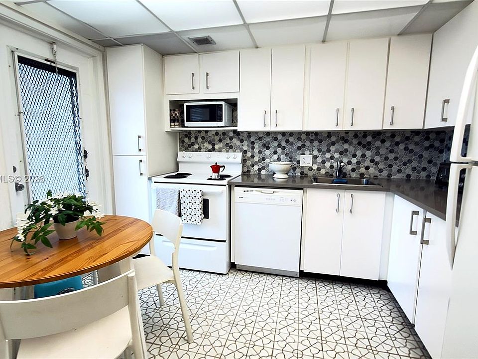 1st image of 2950 N Palm Aire Dr APT 605