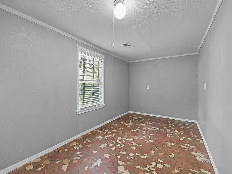 3066 Redbud Rd — Photo 11