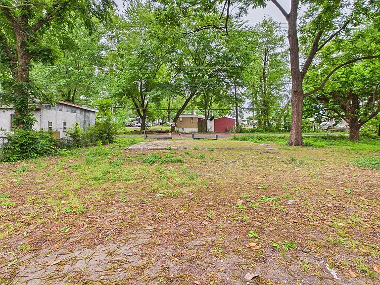 2412 Concord Ave — Photo 27