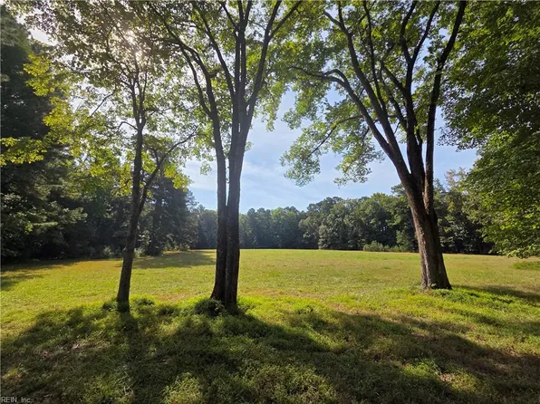 2071 Bush Neck Rd, Williamsburg, VA 23188