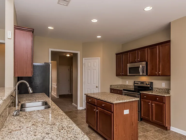13633 Porter Creek Rd — Photo 8