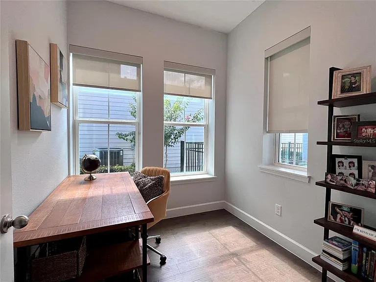 7002 Arnoldson St — Photo 34
