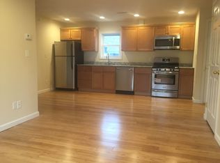 638 Haverhill St APT 2, Lawrence, MA 01841
