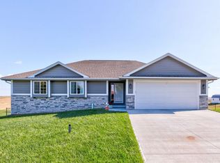 102 Jackson Blvd, Tabor, IA 51653