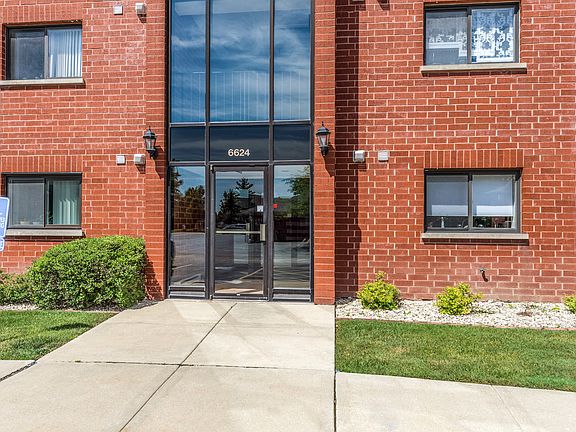 3rd image of 6624 Martin France Cir APT 3D
