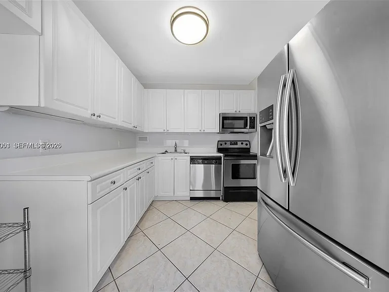 1455 N Treasure Dr #7J — Photo 17