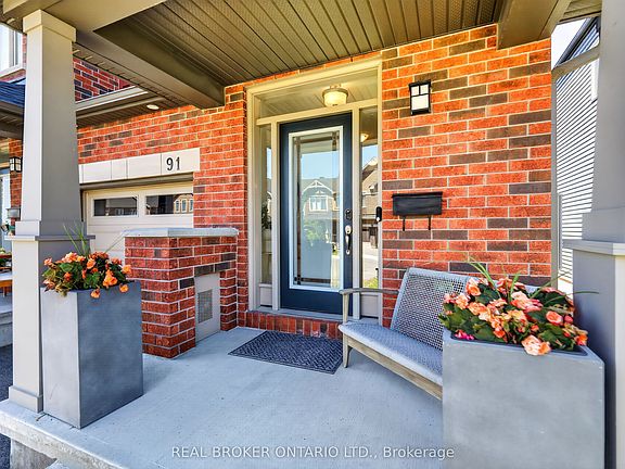 3rd image of 91 Chevron Pl