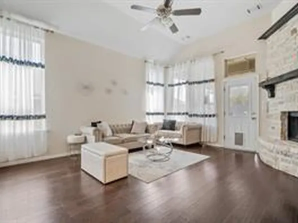 6155 Granger Ln, League City, TX 77573