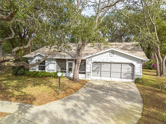 3rd image of 8619 Gold Pine Dr