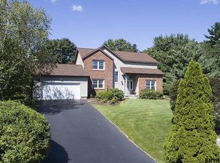 20 Riverdale Ct, Niskayuna, NY 12309