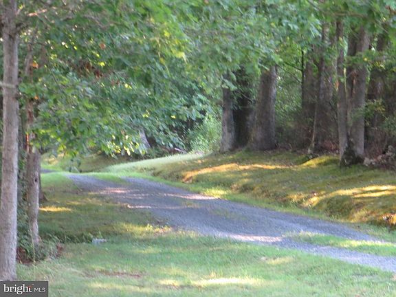 wooded  drive off Burr Hill
