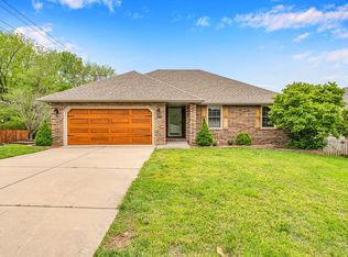 3742 W Village Ter, Springfield, MO 65810