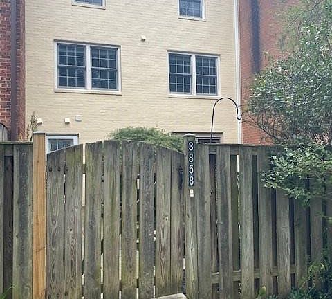 3rd image of 3858 University Dr