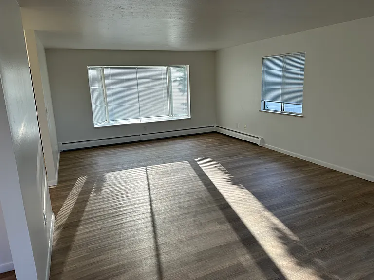3366 Loyola Ct — Photo 11