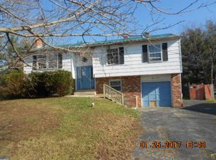 404 Kristine Ct, Upper Chichester, PA 19061