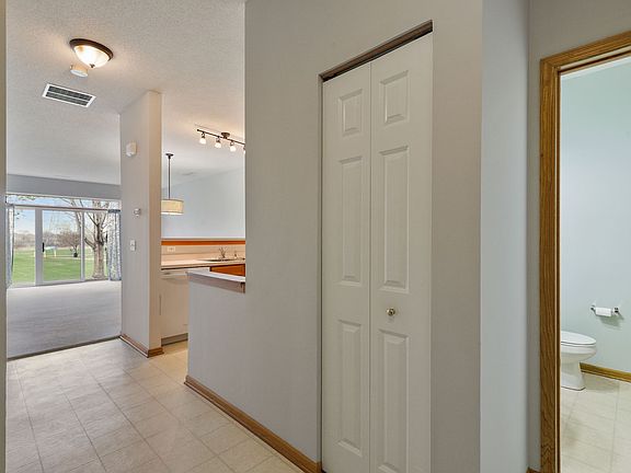 4th image of 789 Providence Dr